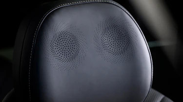 Jaecoo 8 - headrest