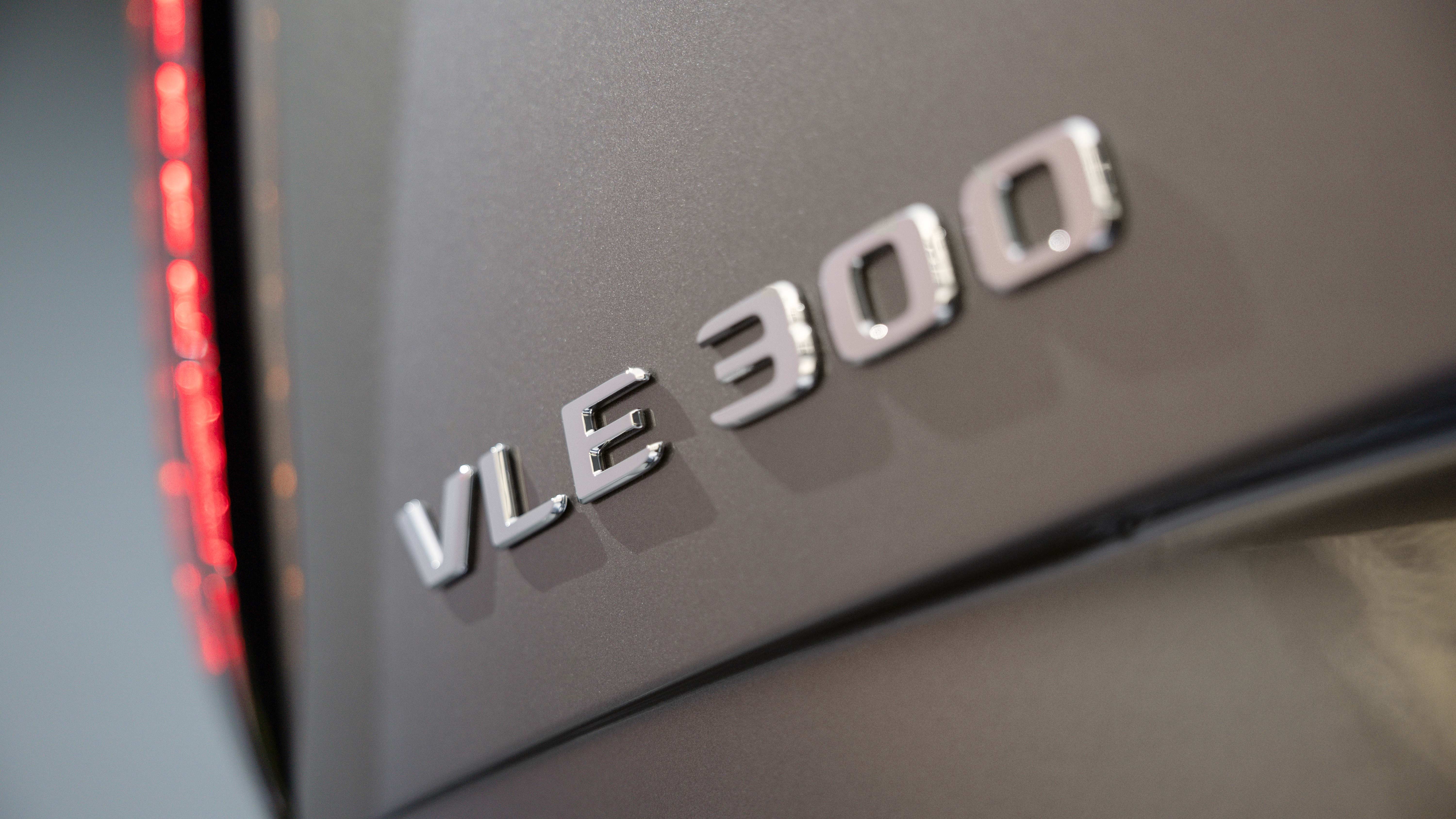 Mercedes VLE - VLE 300 badge