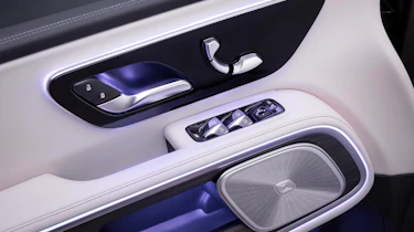 Mercedes VLE - doors