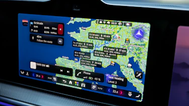 Mercedes VLE - screen