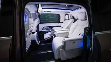 Mercedes VLE - door open