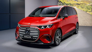 Mercedes VLE - red front