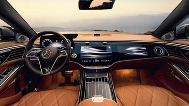 Mercedes-Maybach S-Class - dash