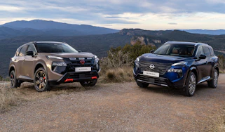 New Nissan X-Trail N-Trek - blue and beige front 3/4