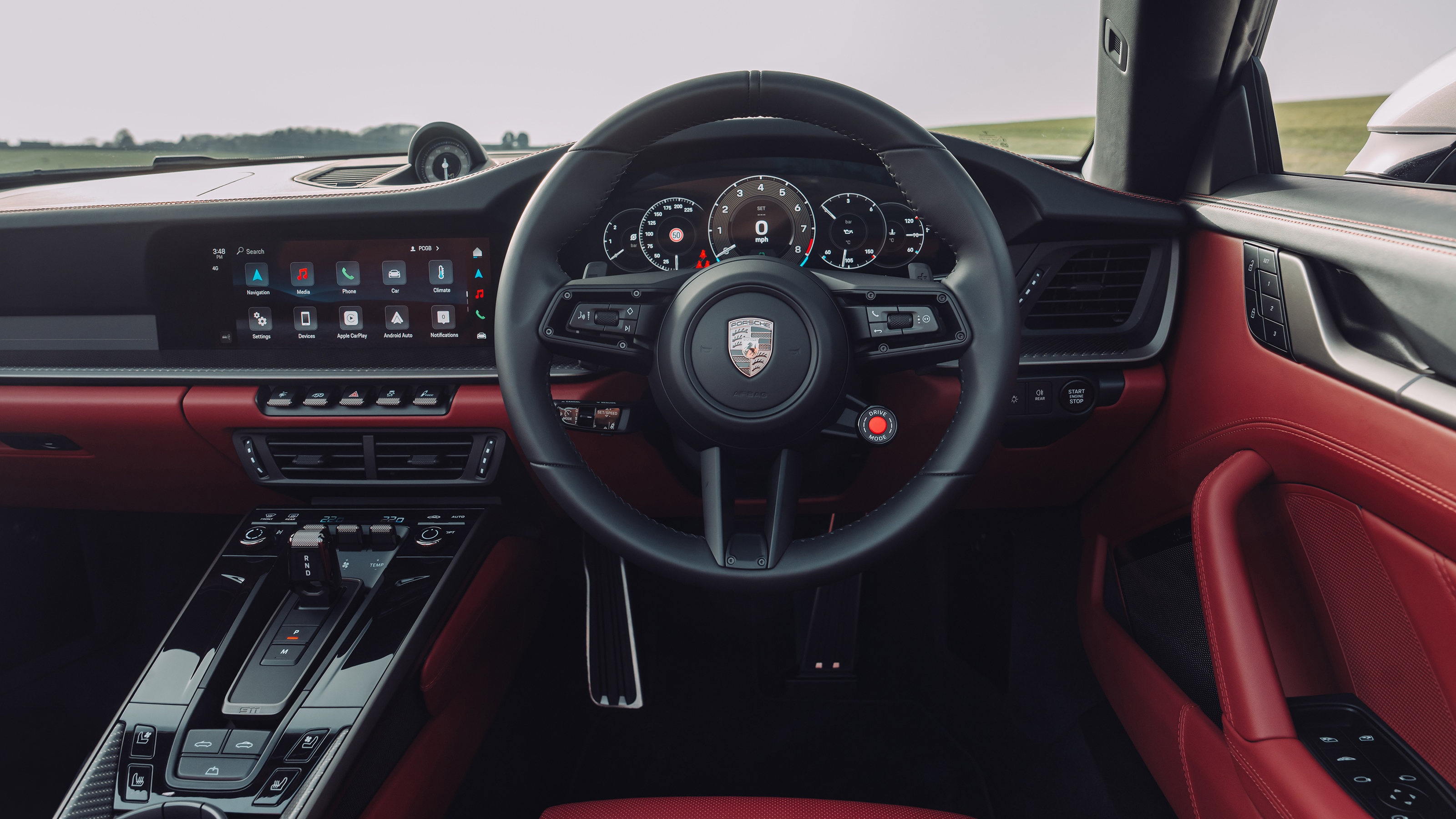 Porsche 911 Turbo S Cabriolet - dash