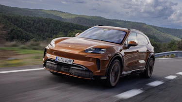 Porsche Cayenne Electric - front tracking