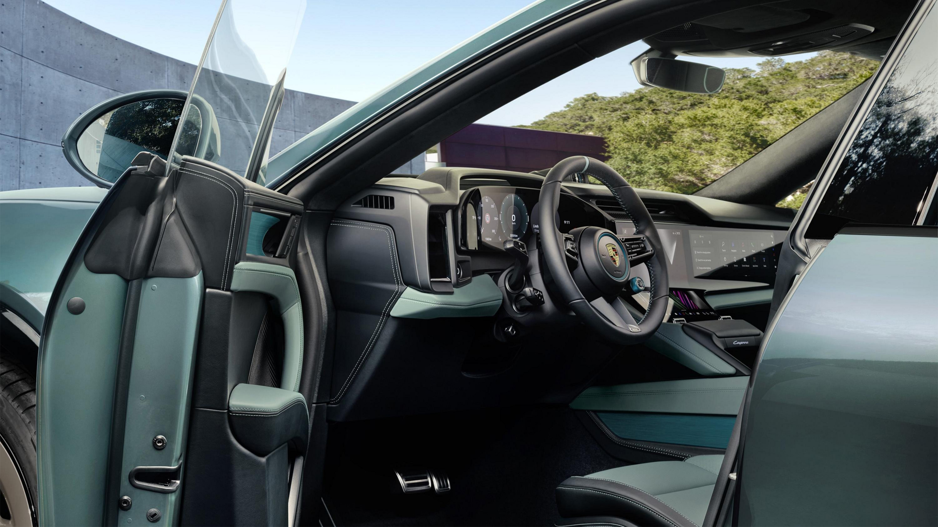 Porsche Cayenne Electric S - door open