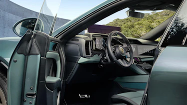 Porsche Cayenne Electric S - door open
