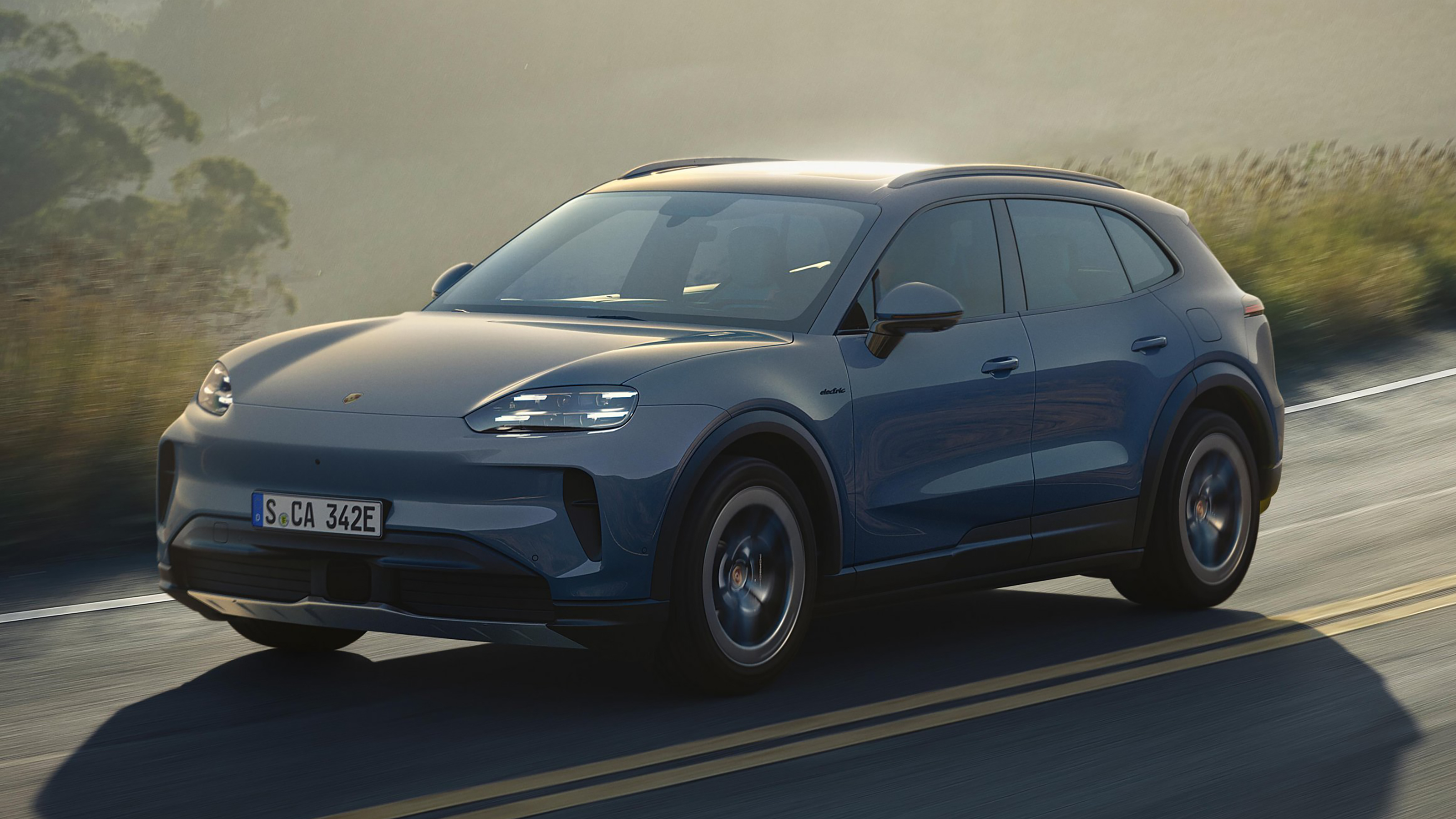 Porsche Cayenne Electric S - front tracking