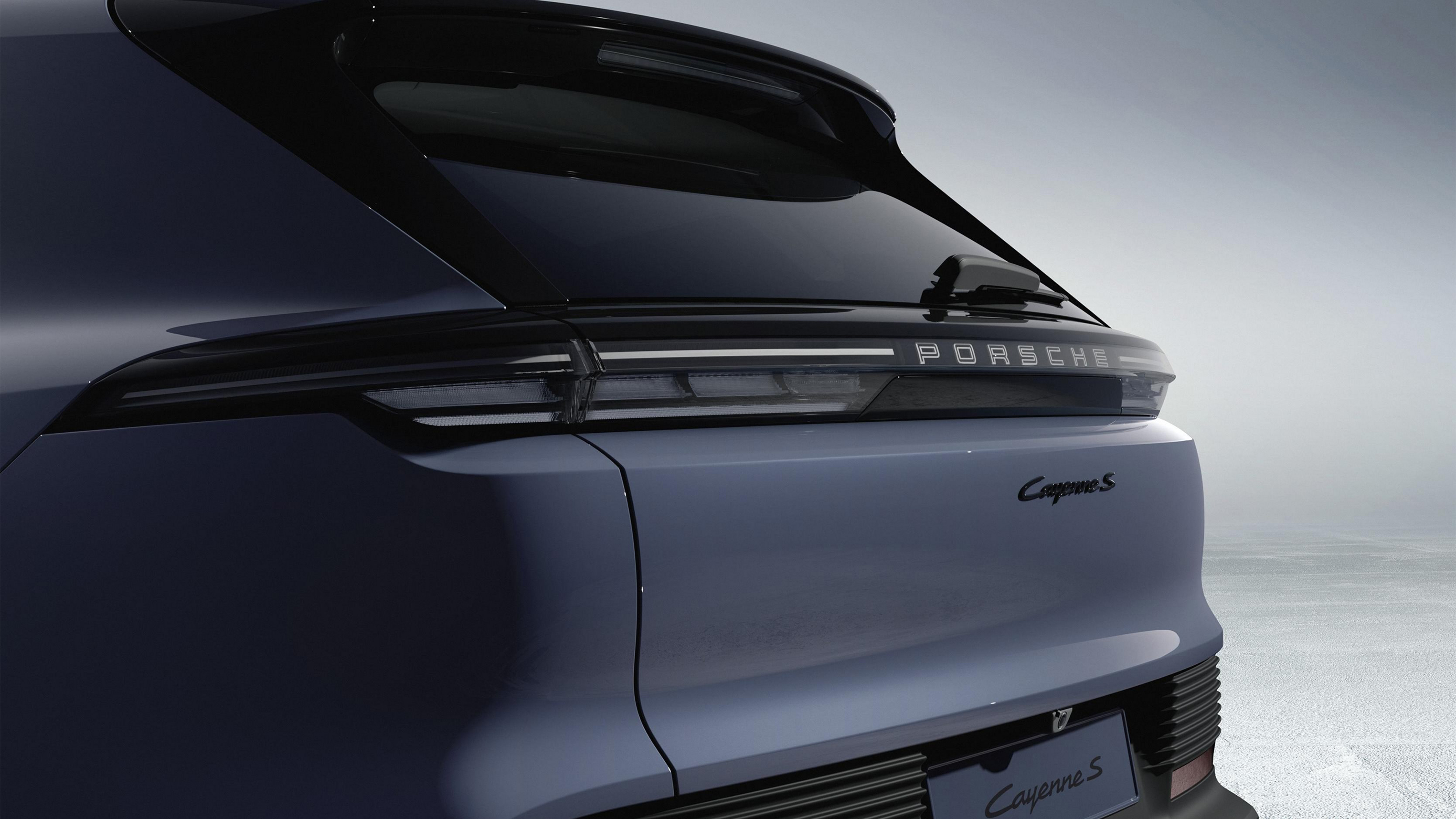 Porsche Cayenne Electric S - rear lights