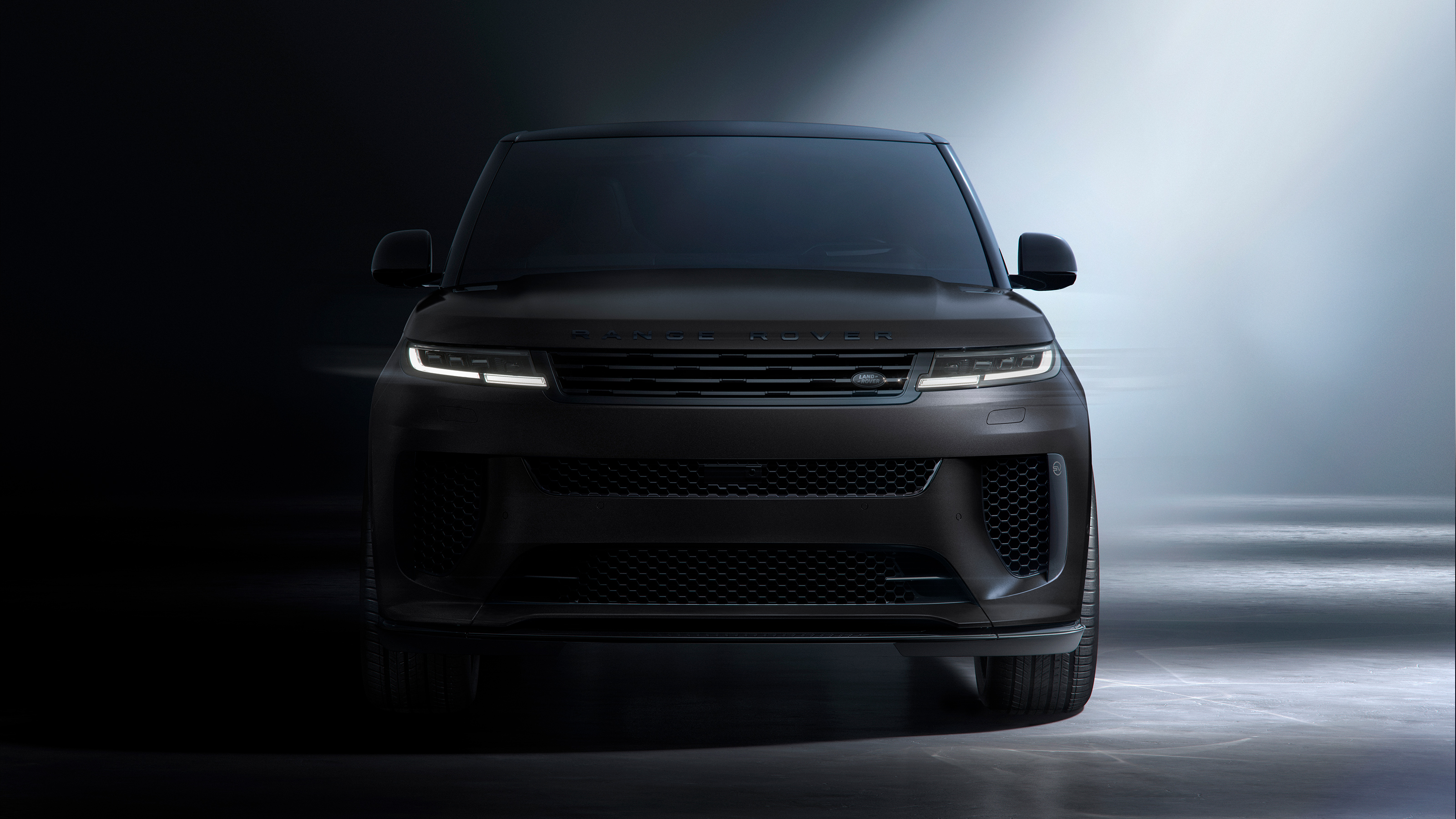 Range Rover Sport SV Ultimate black front
