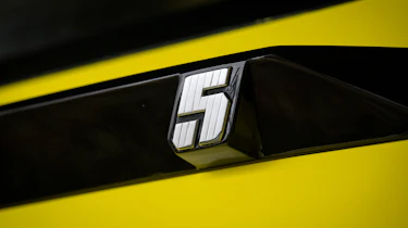 Renault 5 Turbo 3E - '5' badge