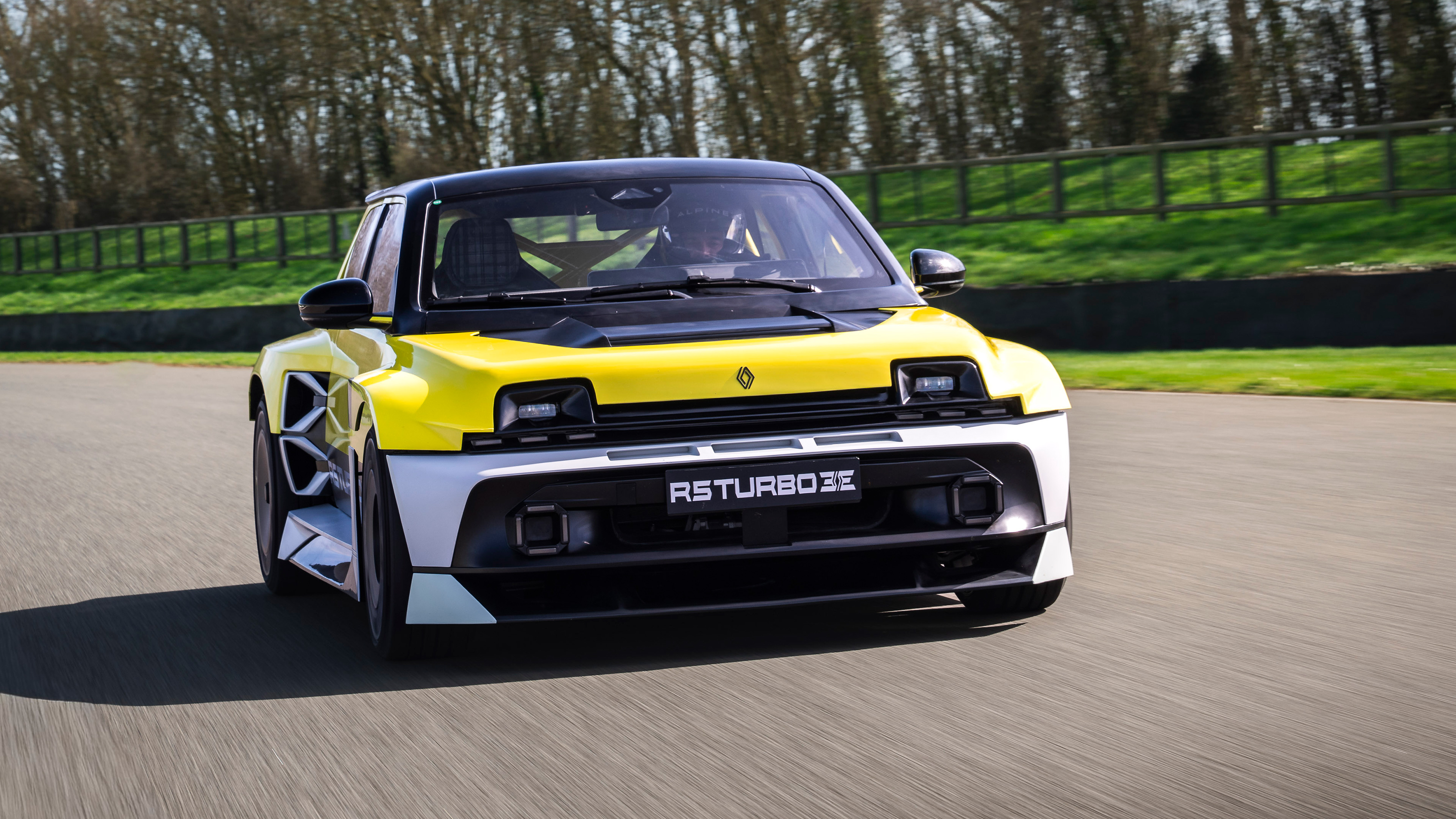 Renault 5 Turbo 3E - front tracking