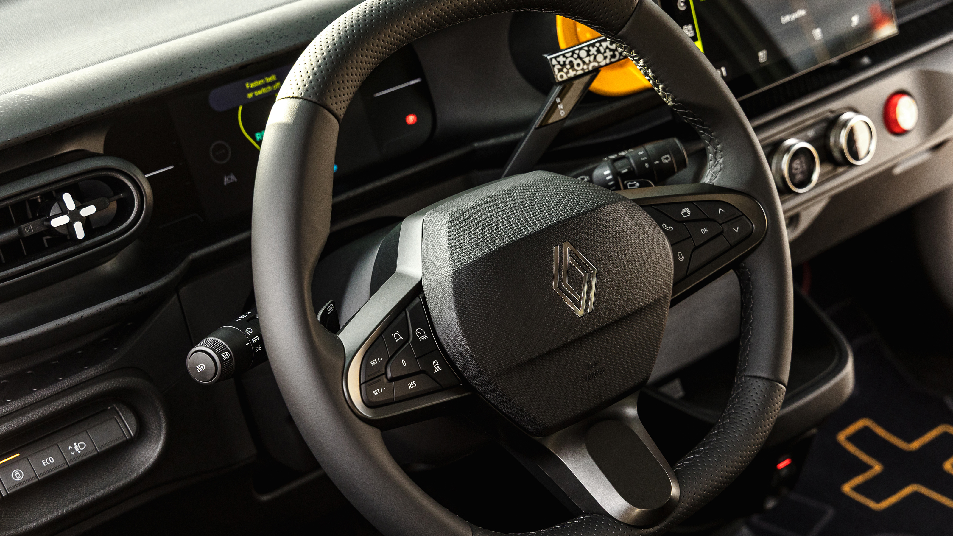 Renault Twingo - steering wheel