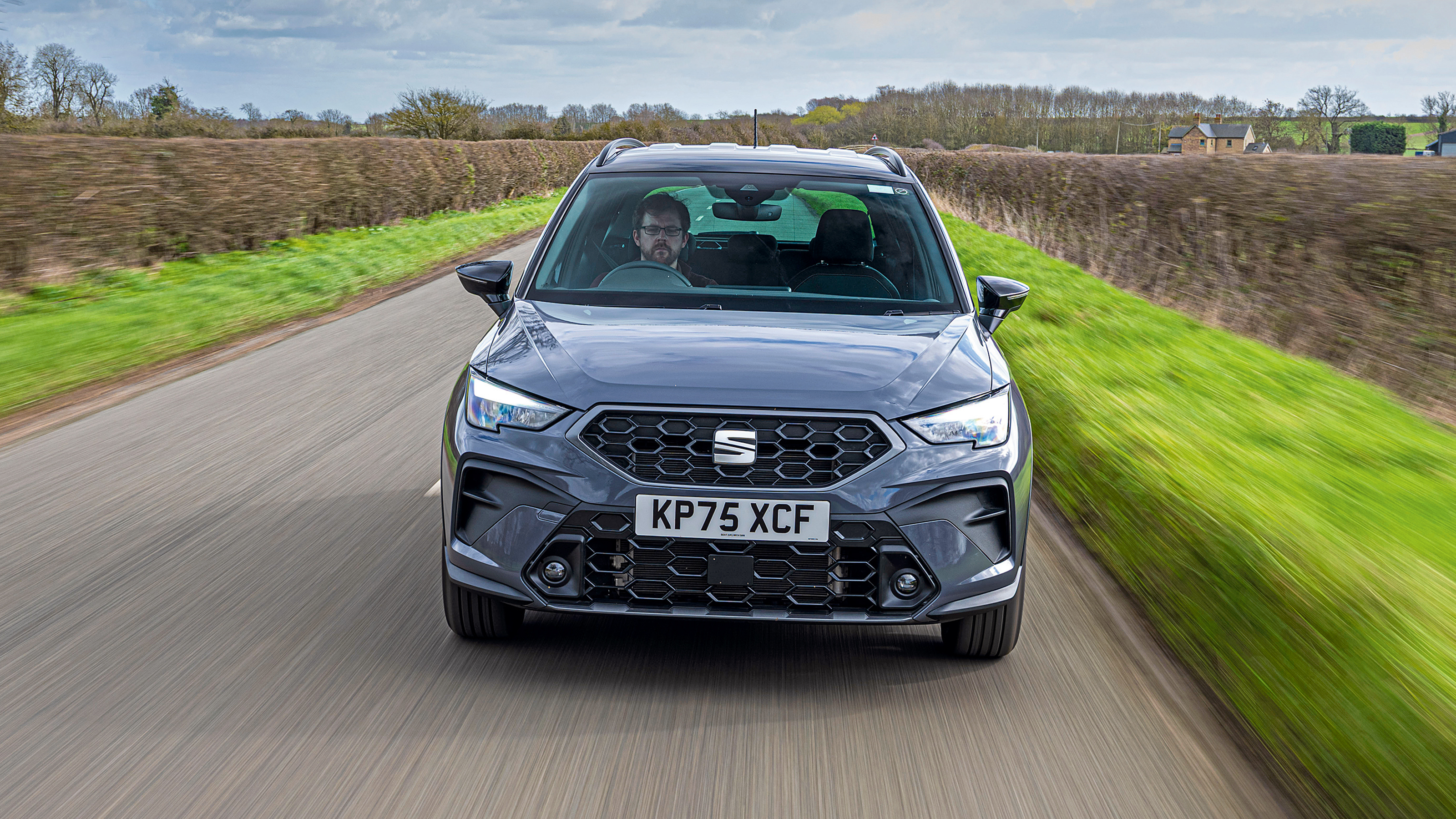 SEAT Arona - front end