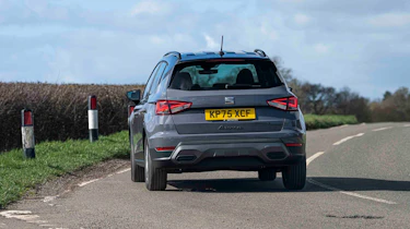 SEAT Arona - rear cornering