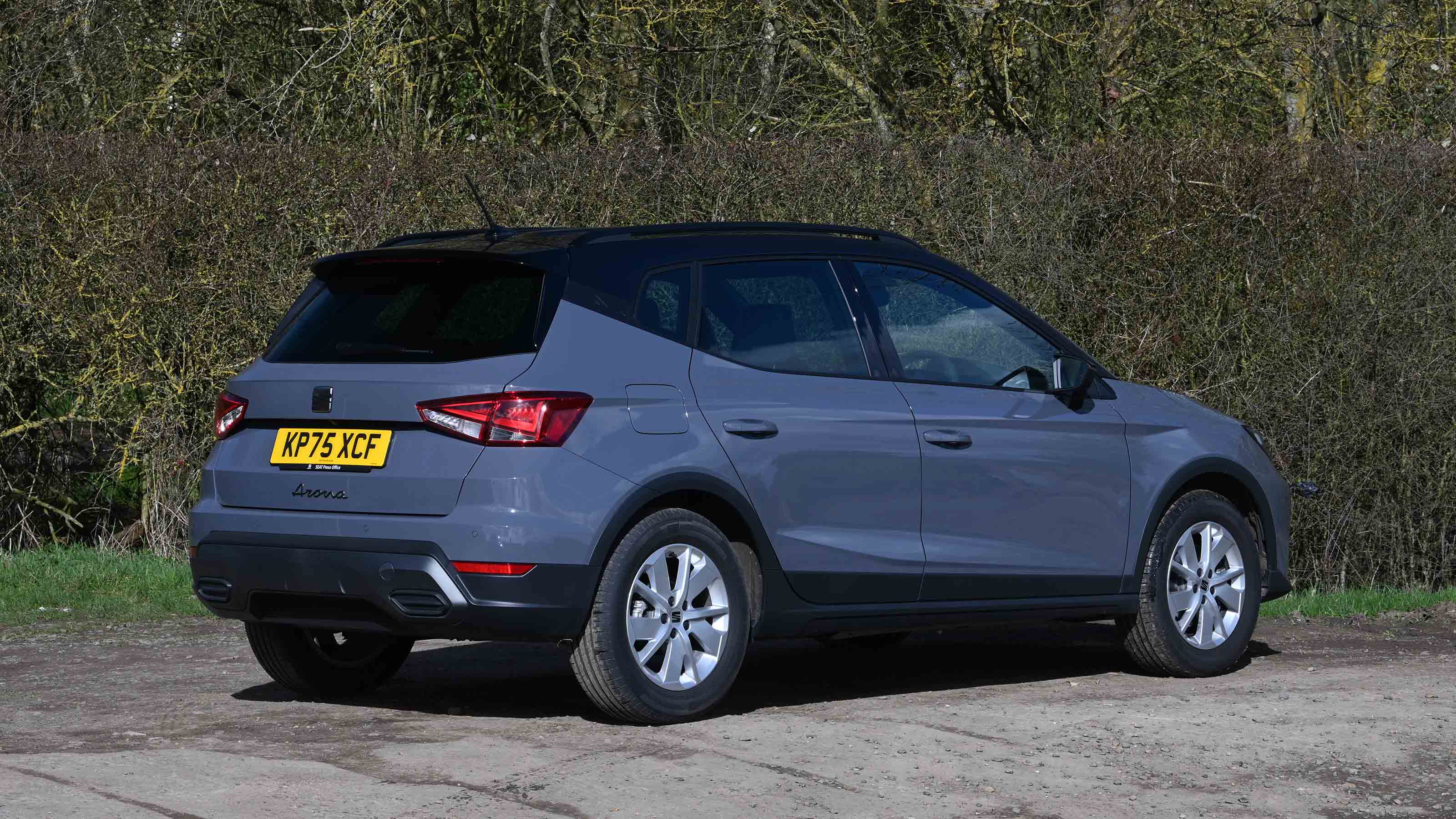 SEAT Arona - rear corner, static