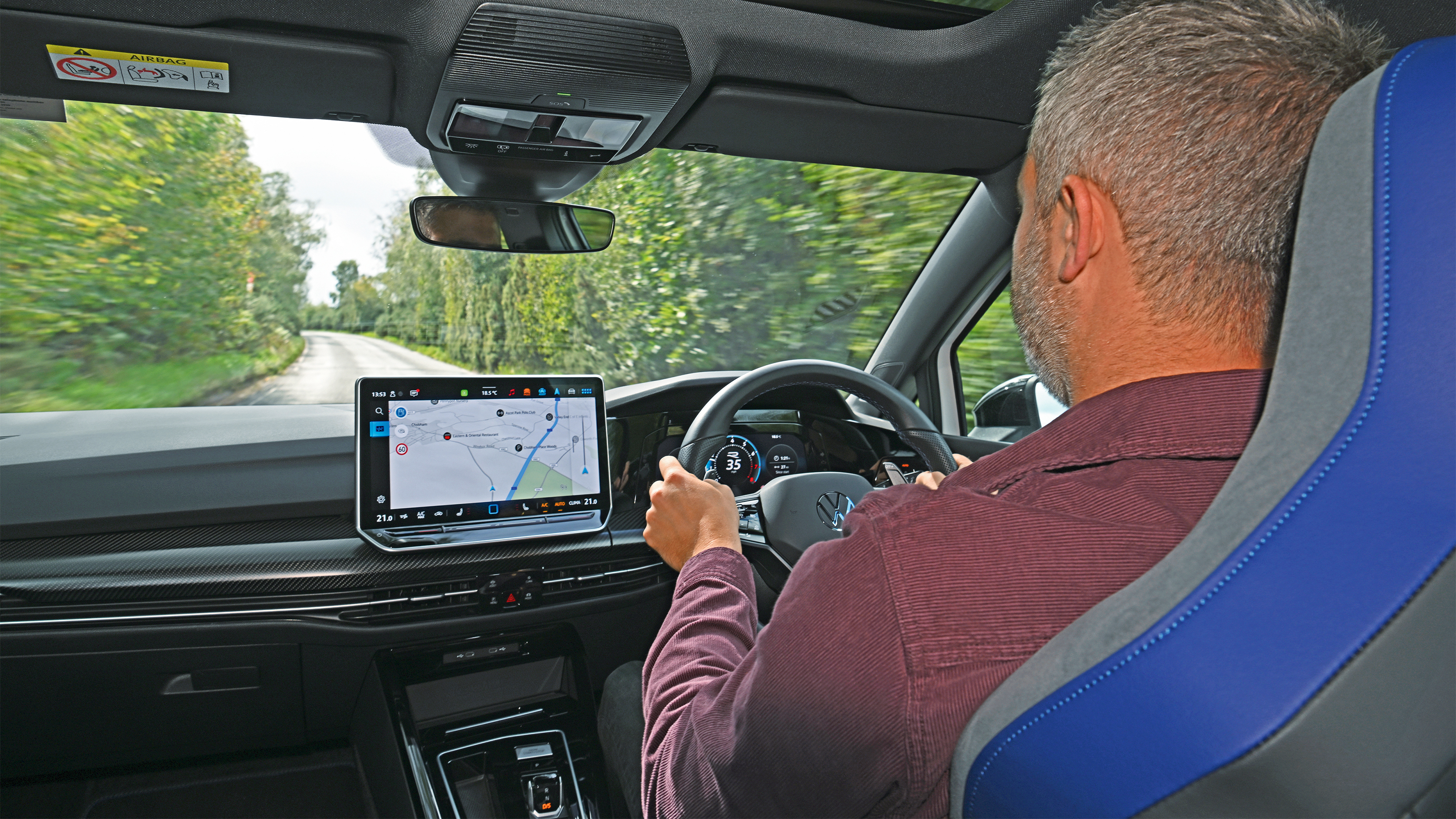 VW Golf R - driving