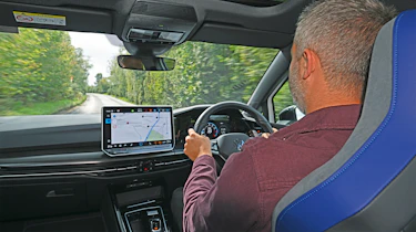 VW Golf R - driving
