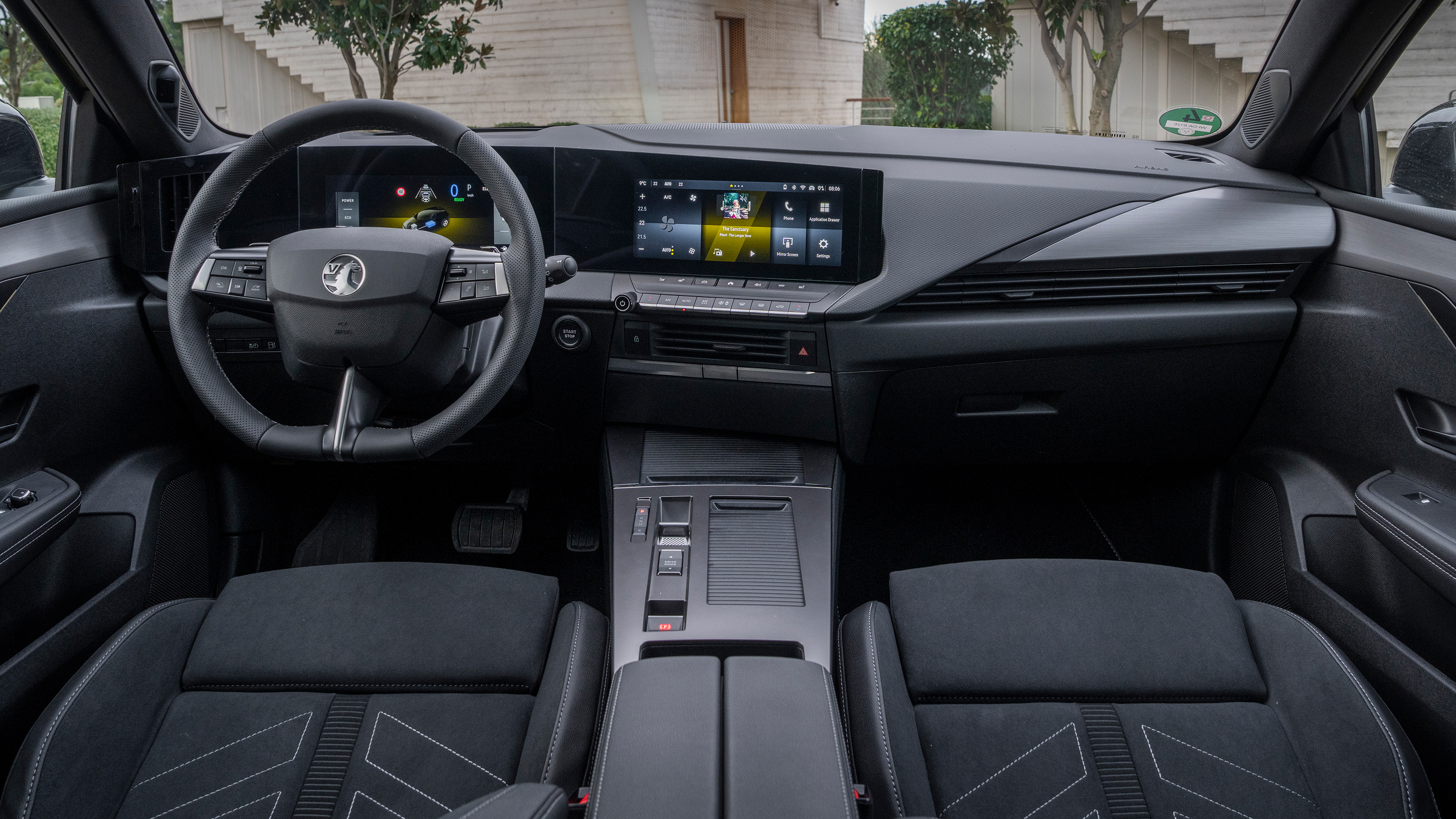 Vauxhall Astra facelift - dash