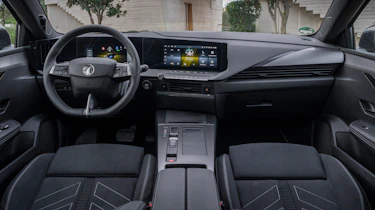 Vauxhall Astra facelift - dash