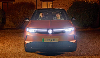 Vauxhall Grandland - lights on front end