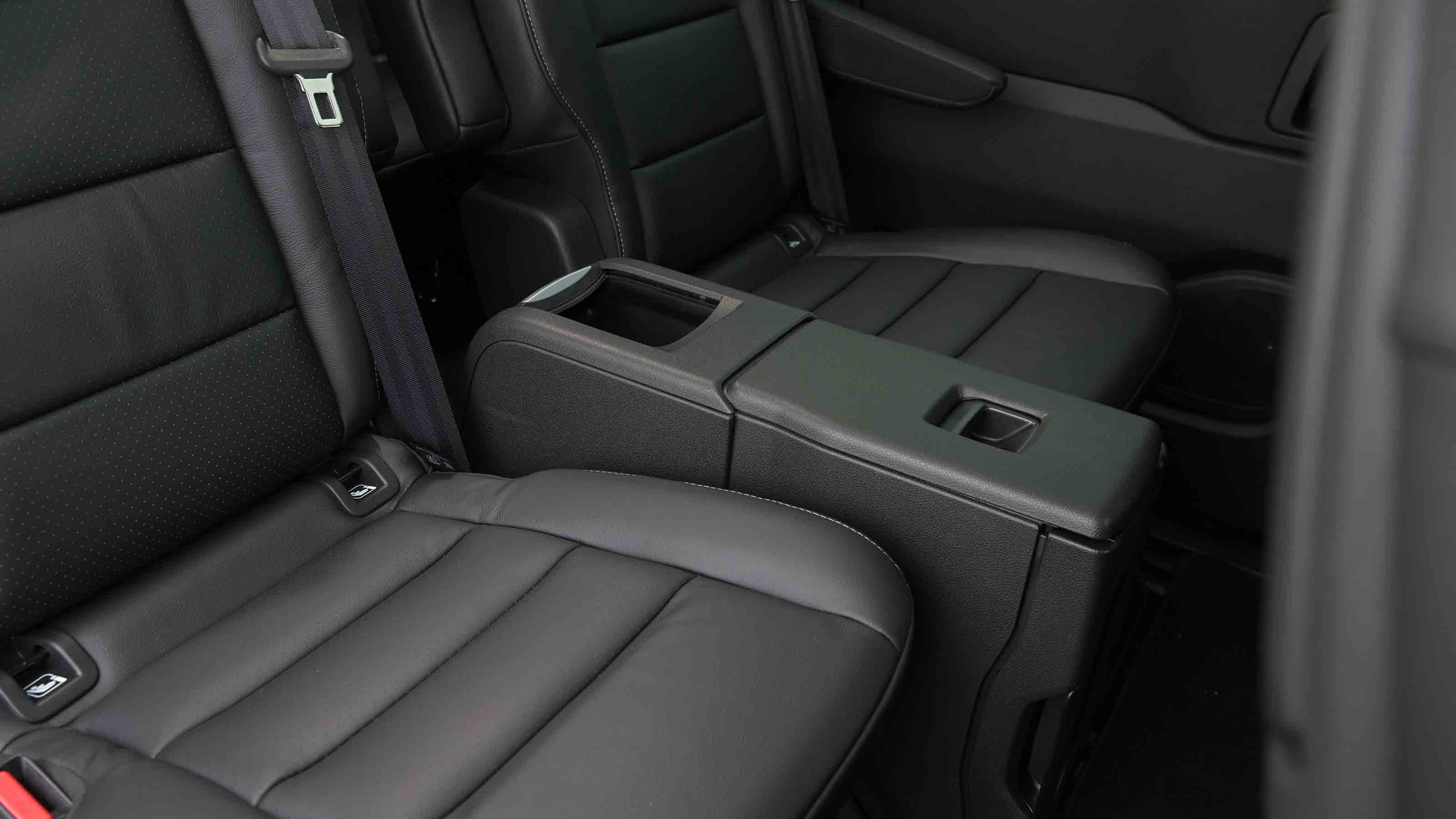 Vauxhall Vivaro Life - central storage