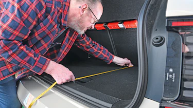 Volvo EX30 Extended Range RWD Plus - measuring boot