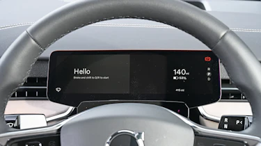 Volvo EX90 - driver display