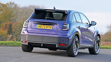 Abarth 600e Scorpionissima - rear cornering