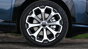Aion V - wheel
