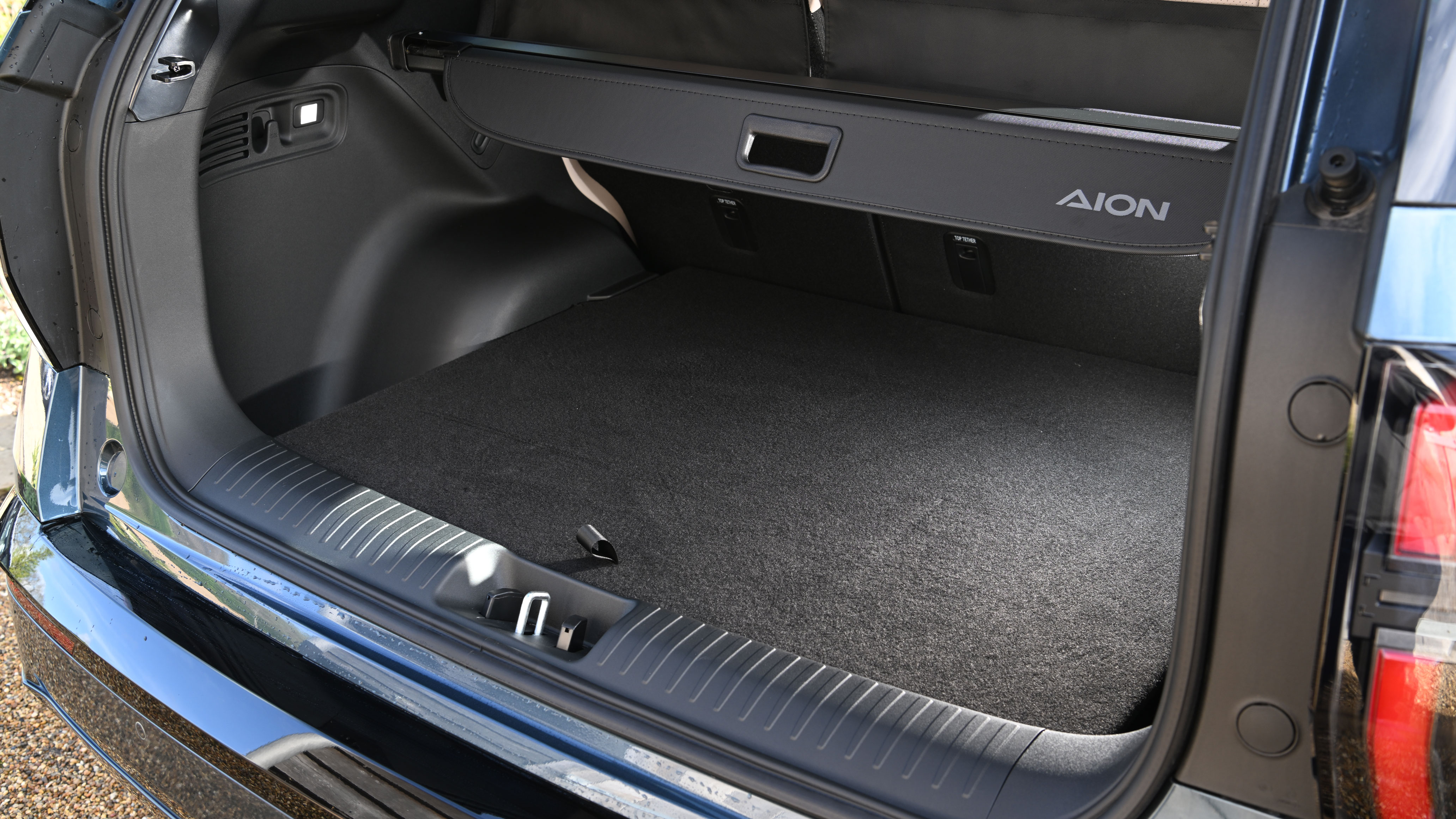 Aion V - boot