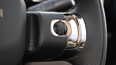 Aion V - steering wheel controls