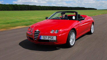 Alfa Romeo Spider - front tracking