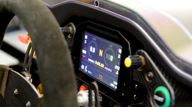 Ariel Atom 4RR - driver display