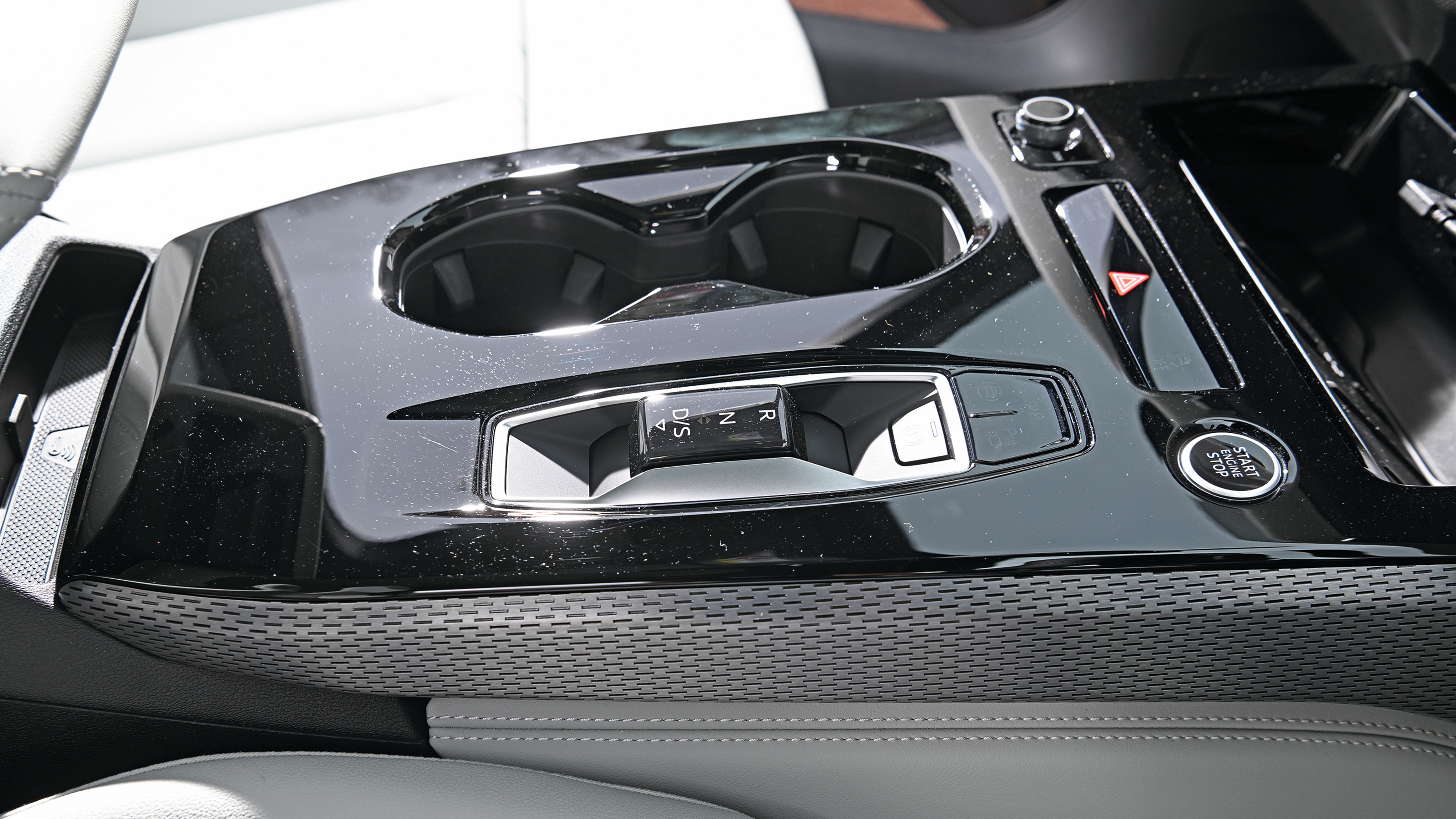 Audi A5 Avant TDI quattro S Line - centre console