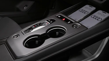 Audi Q4 e-tron facelift - cup holders