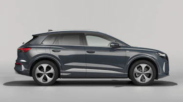 Audi Q4 e-tron facelift - side