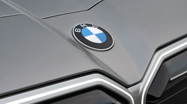 BMW i7 - badge