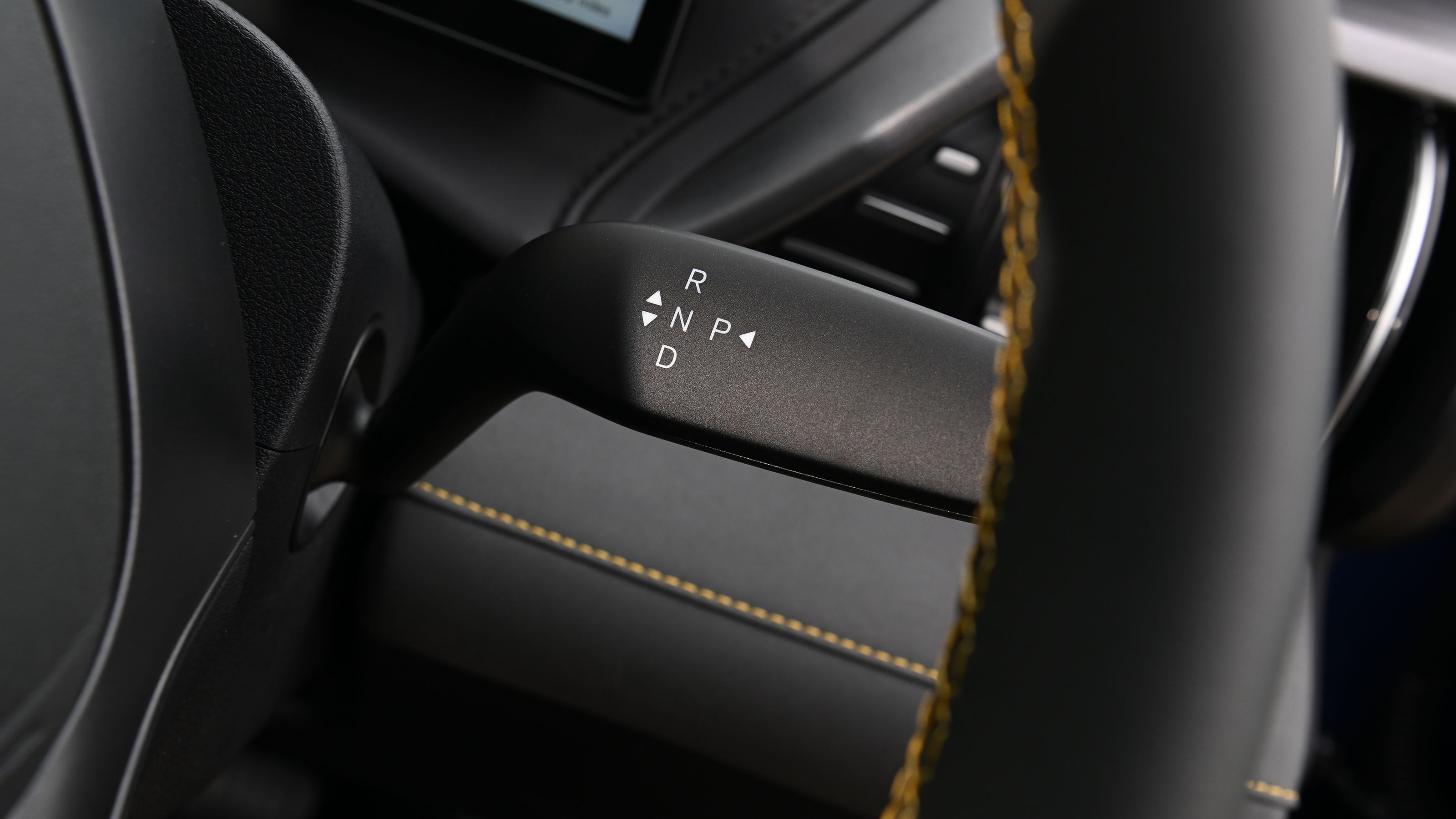 BYD Atto 3 EVO - gear selector
