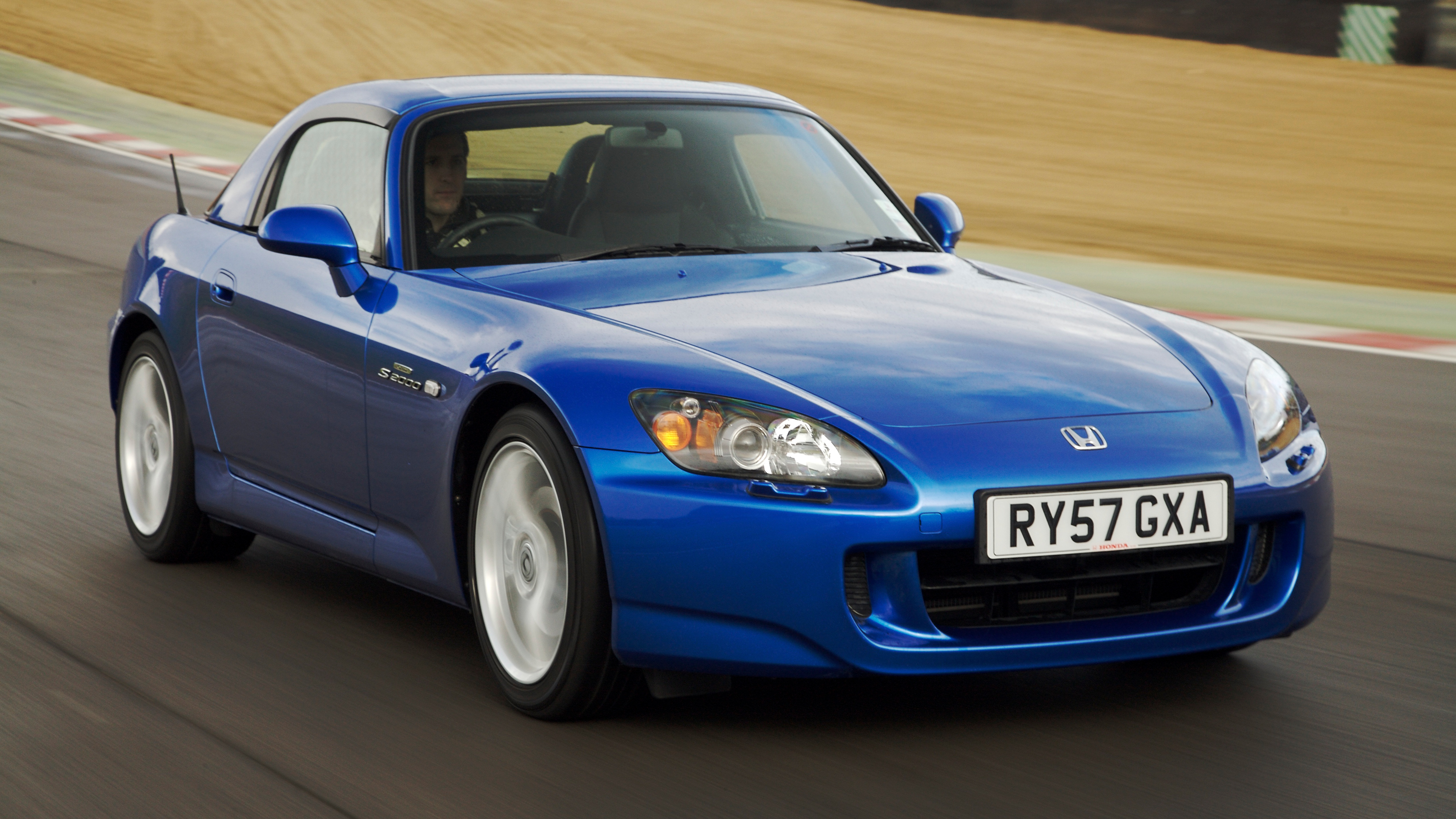 Honda S2000 - front tracking