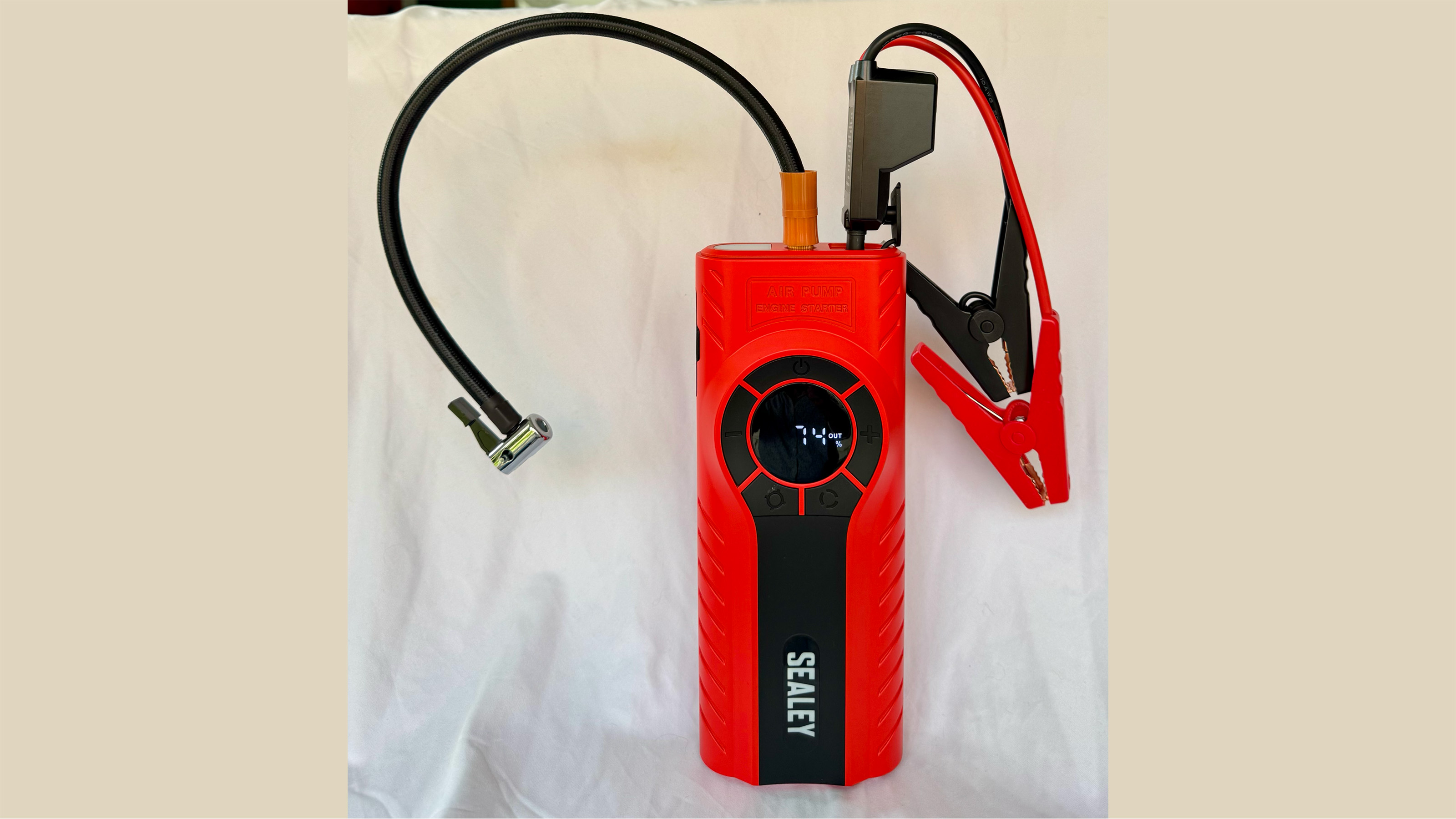 Sealey RoadStart 12V Jump Starter &amp; Tyre Inflator