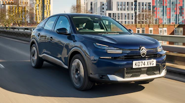 Citroen C4 UK - front 3/4