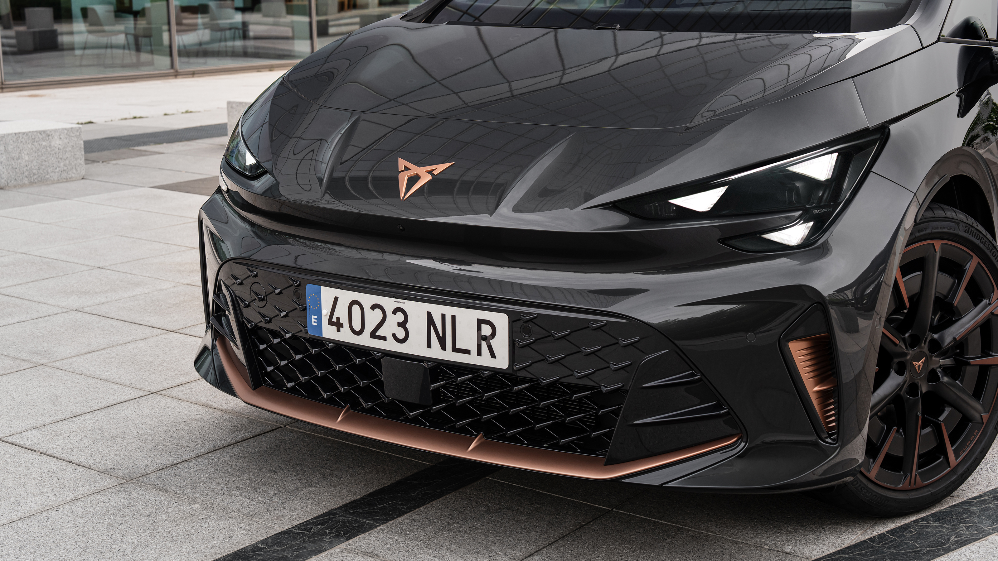 Cupra Born facelift - front grille 
