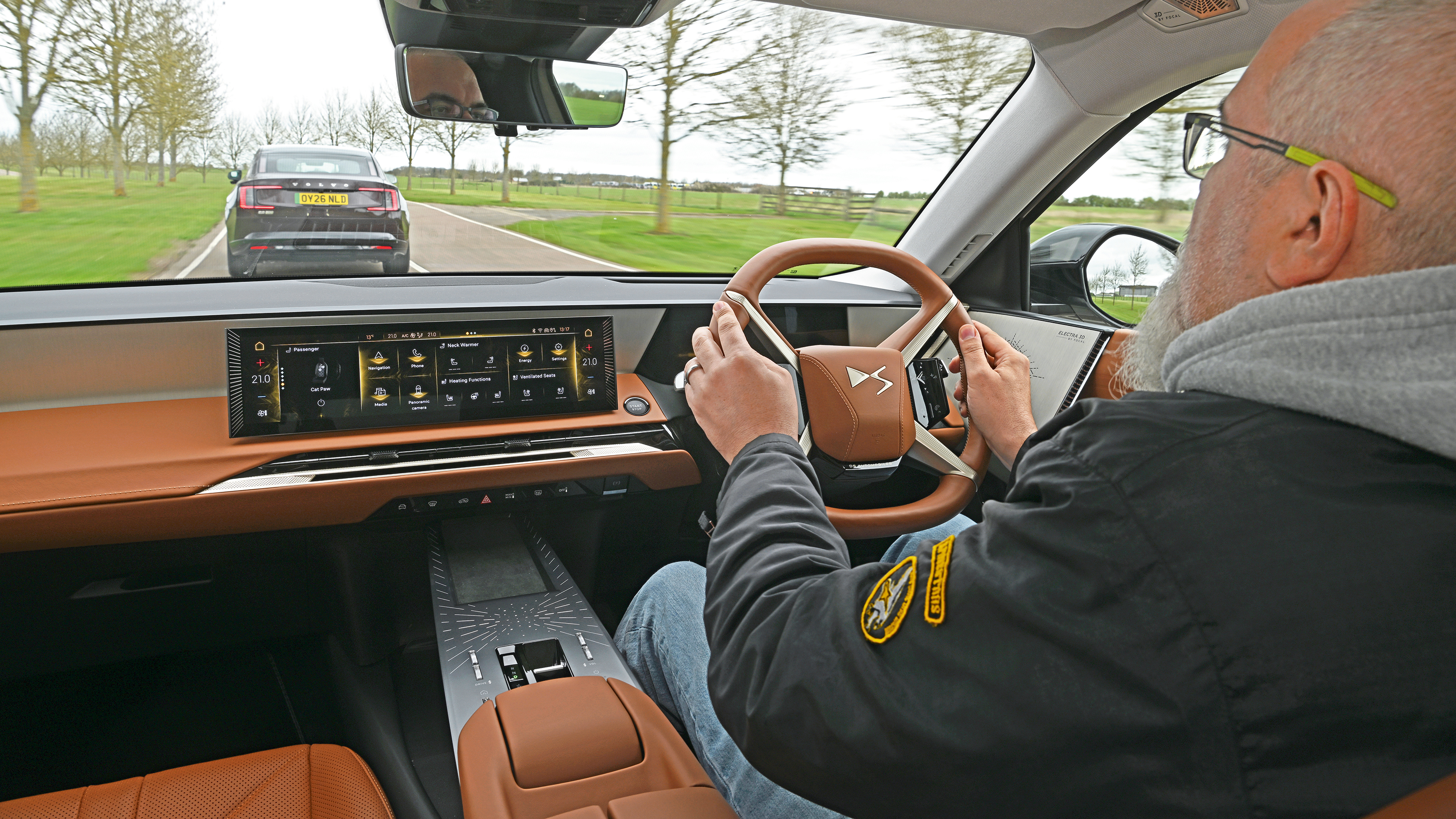 DS No.8 - driving