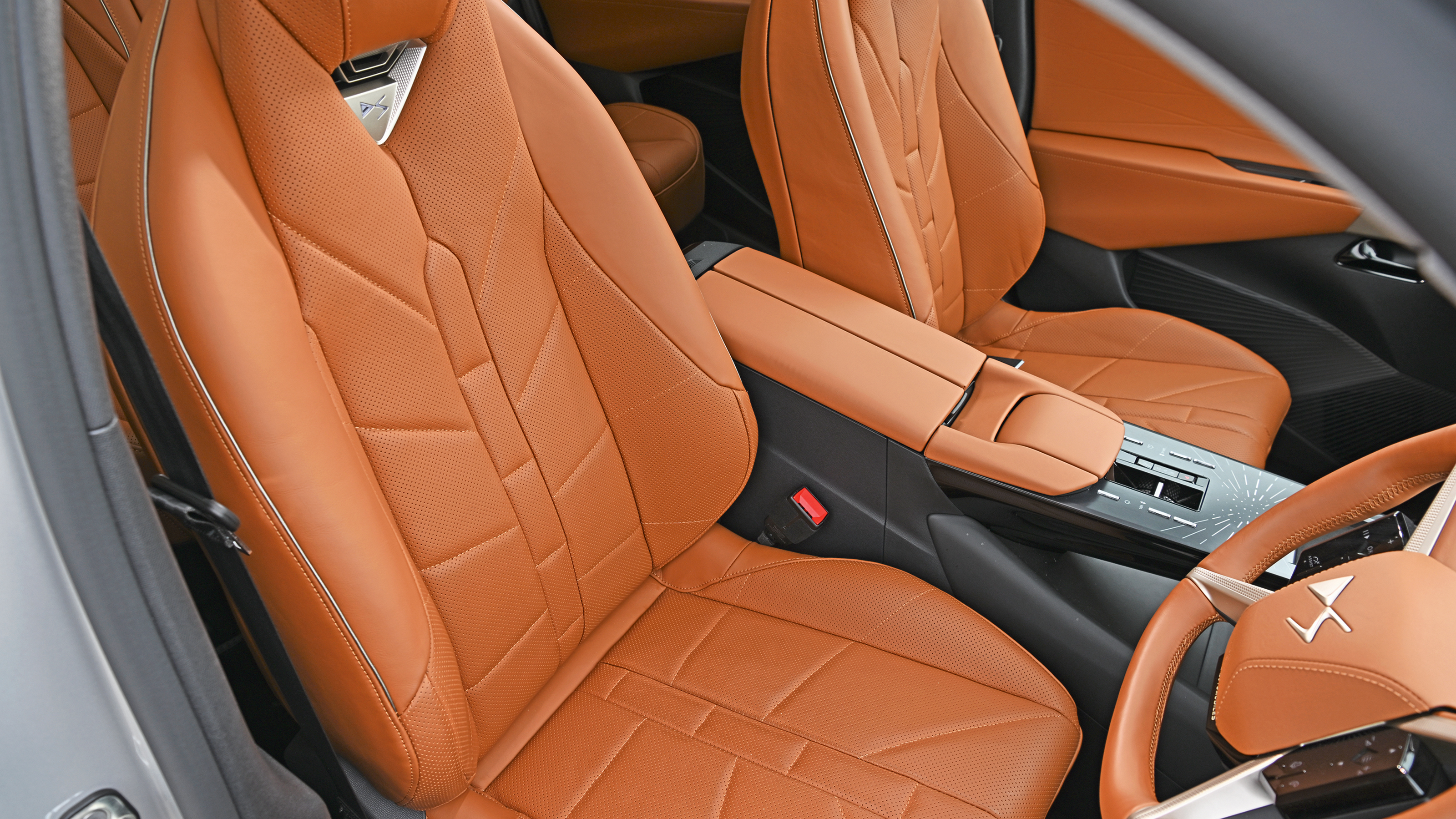 DS No.8 - seats