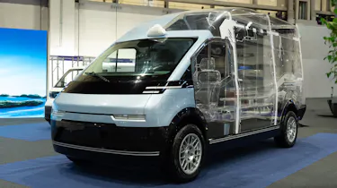 Delivan rival to the Ford Transit Custom, revealed at the CV show