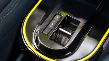 Fiat Grande Panda Hybrid UK - transmission