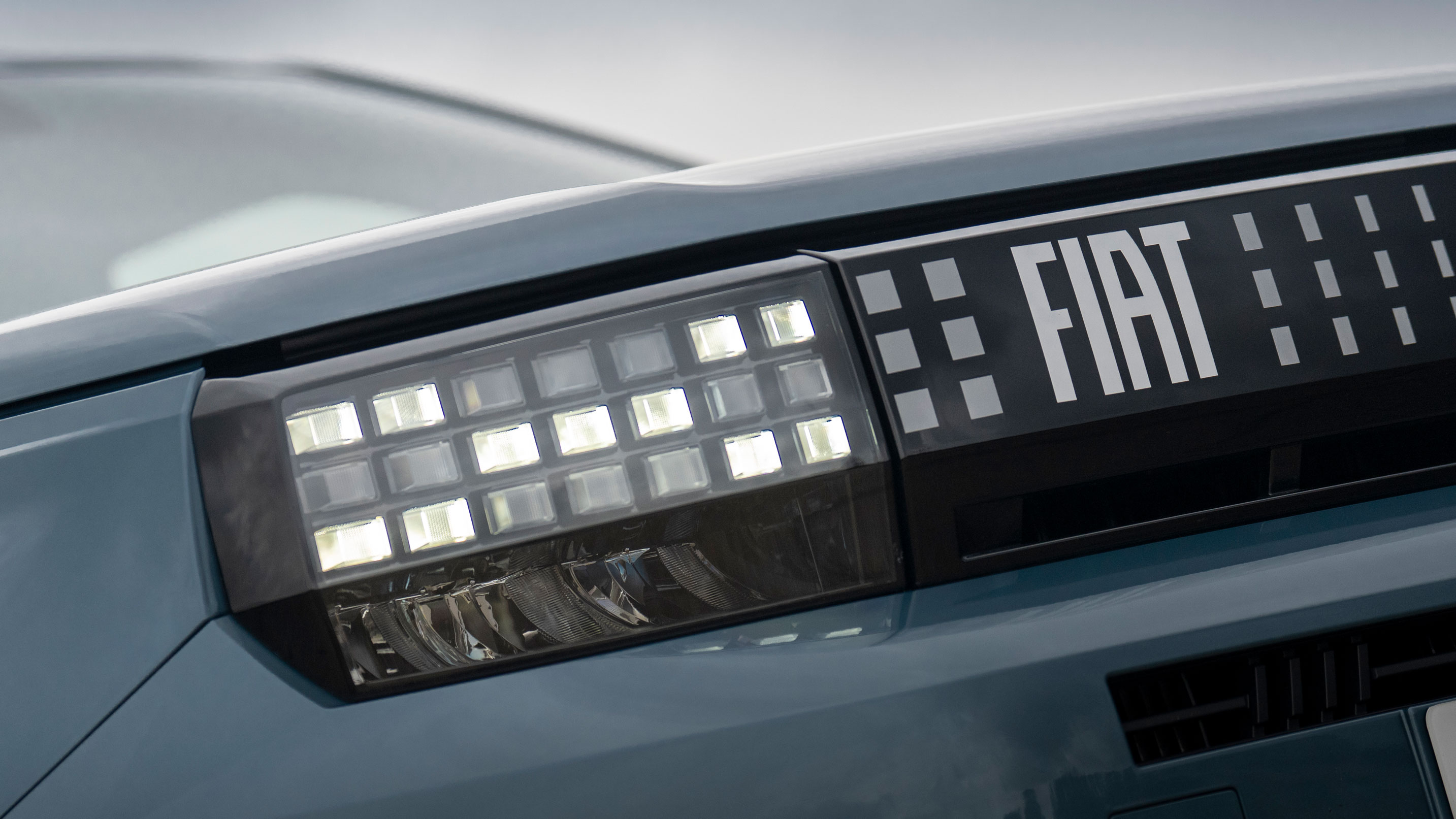 Fiat Grande Panda Hybrid UK - front light