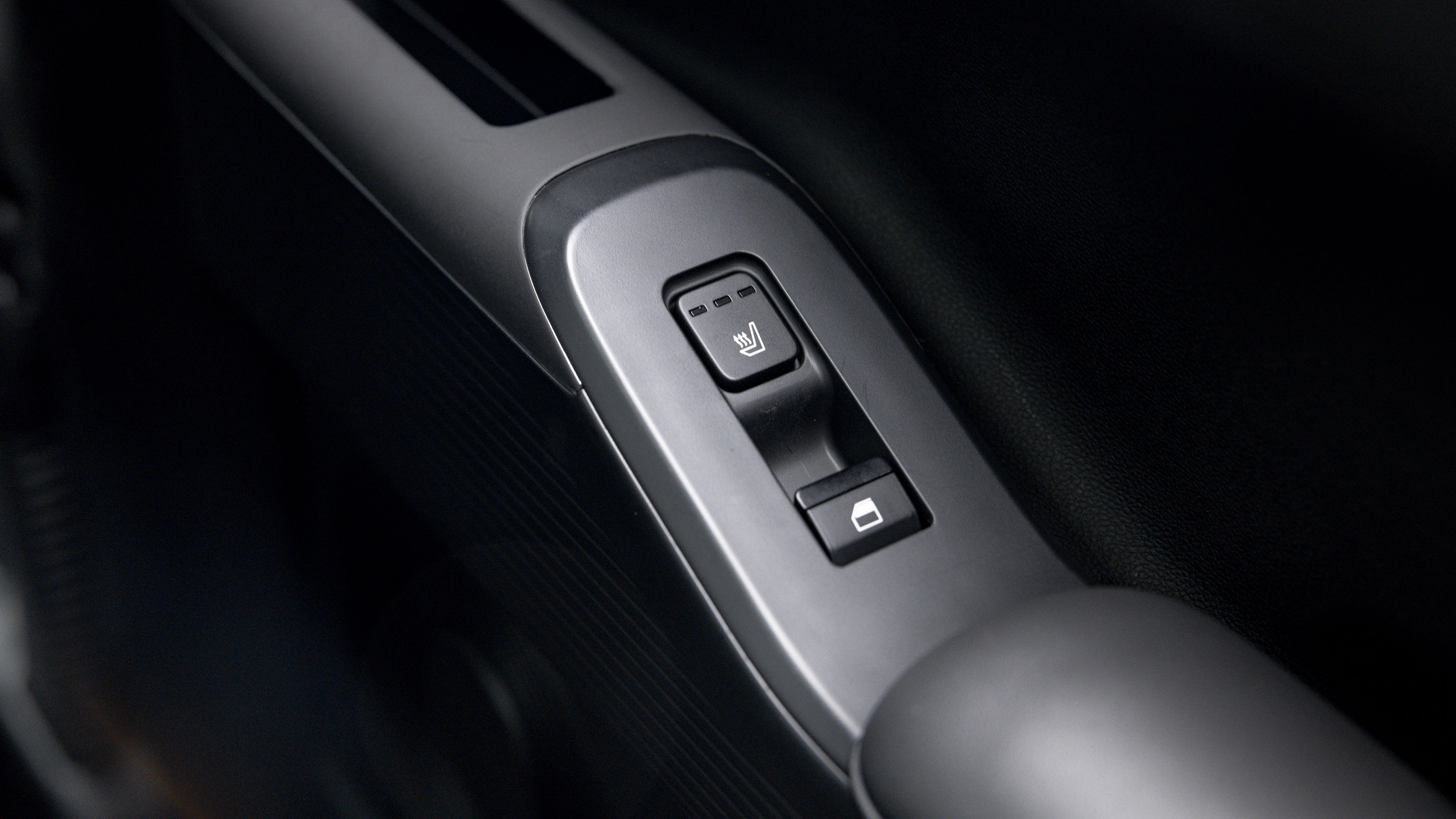 Hyundai Ioniq 3 - window controls